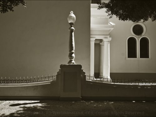 Ponce Plaza