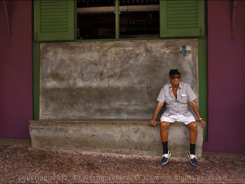 A Guy in the shade, Santurce